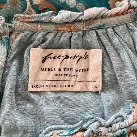 Spell and the Gypsy x Free People Seashell Romper - Picture 4 of 6